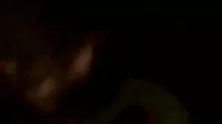 Viņa ņem to mutē un saspringts seks videous incītis paplašinās.