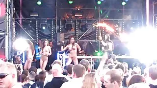 Ļaunprātīgi hot seks tube izmanto uzņēmēja.