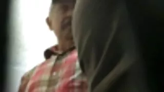 Sieva nodarbojas ar seksu ar trim vīra porno seks tube draugiem.