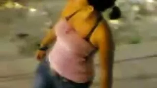 esse Esse KyU iet xx seks xx prom ar kaimiņu, ja nav viņas vīra.