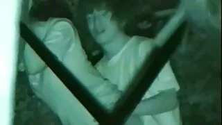 Nobriedis drātējas nai novite seks klipove ar jaunāku draugu.