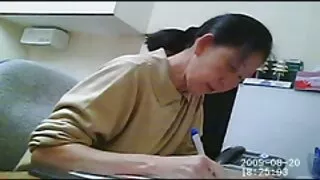 Mulatto fart vannas istabā. video seks gratis