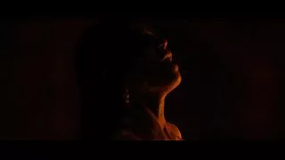Jāšanās vēzi un satricina viņas ass. porno xxx seksi