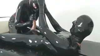 Krievu Puisis Izdrāž Pakaļā Āzijas meitene. Sekss Aiz drauga seks video gratis muguras.
