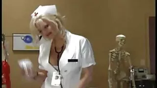 Palieliniet pašcieņu, izmantojot Starprasu dzimumaktu. film sex xxx